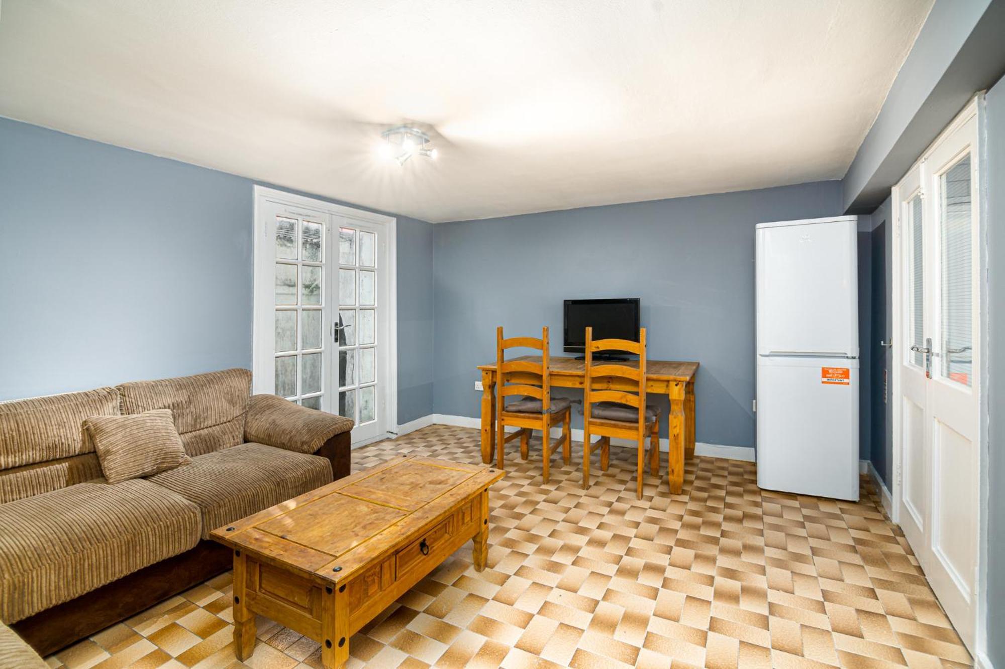 Beautiful House New Refurbished Pensiune Londra