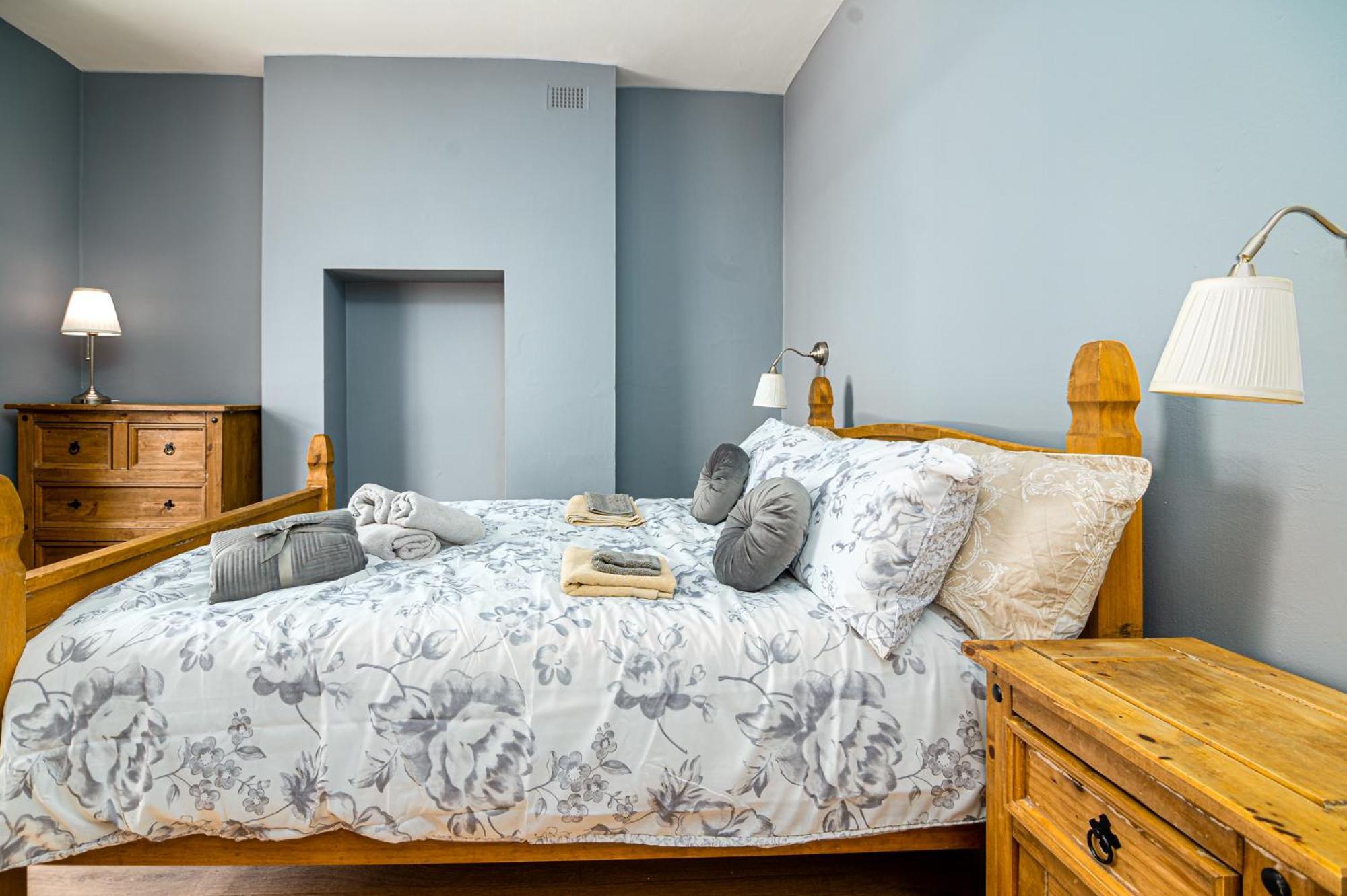 Beautiful House New Refurbished Pensiune Londra
